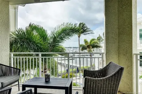 975 NW Flagler Avenue Stuart FL 34994