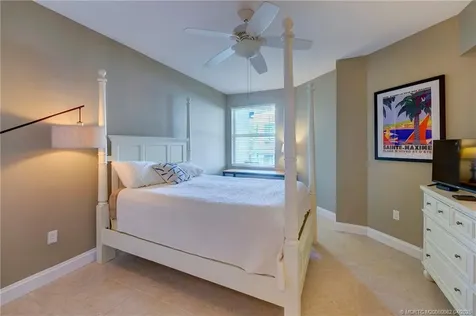 975 NW Flagler Avenue Stuart FL 34994