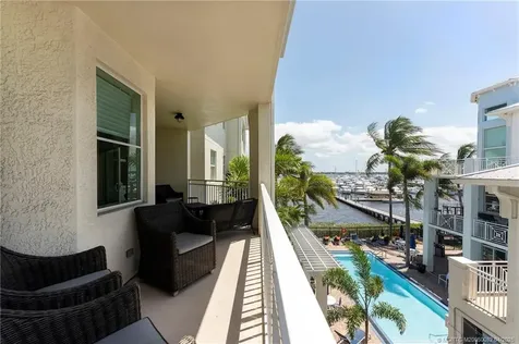 975 NW Flagler Avenue Stuart FL 34994