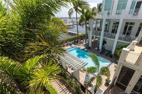 975 NW Flagler Avenue Stuart FL 34994