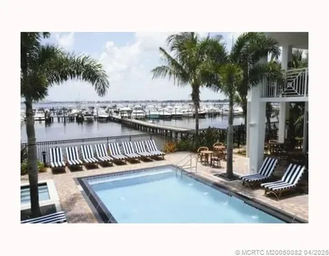 975 NW Flagler Avenue Stuart FL 34994