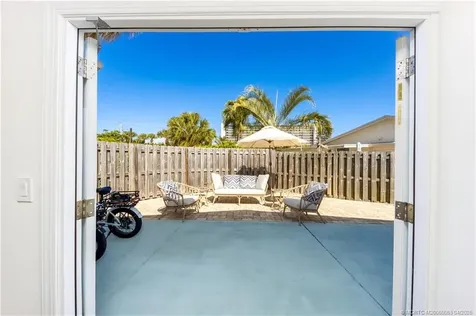 113 N Las Olas Drive Jensen Beach FL 34957