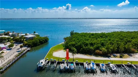 113 N Las Olas Drive Jensen Beach FL 34957