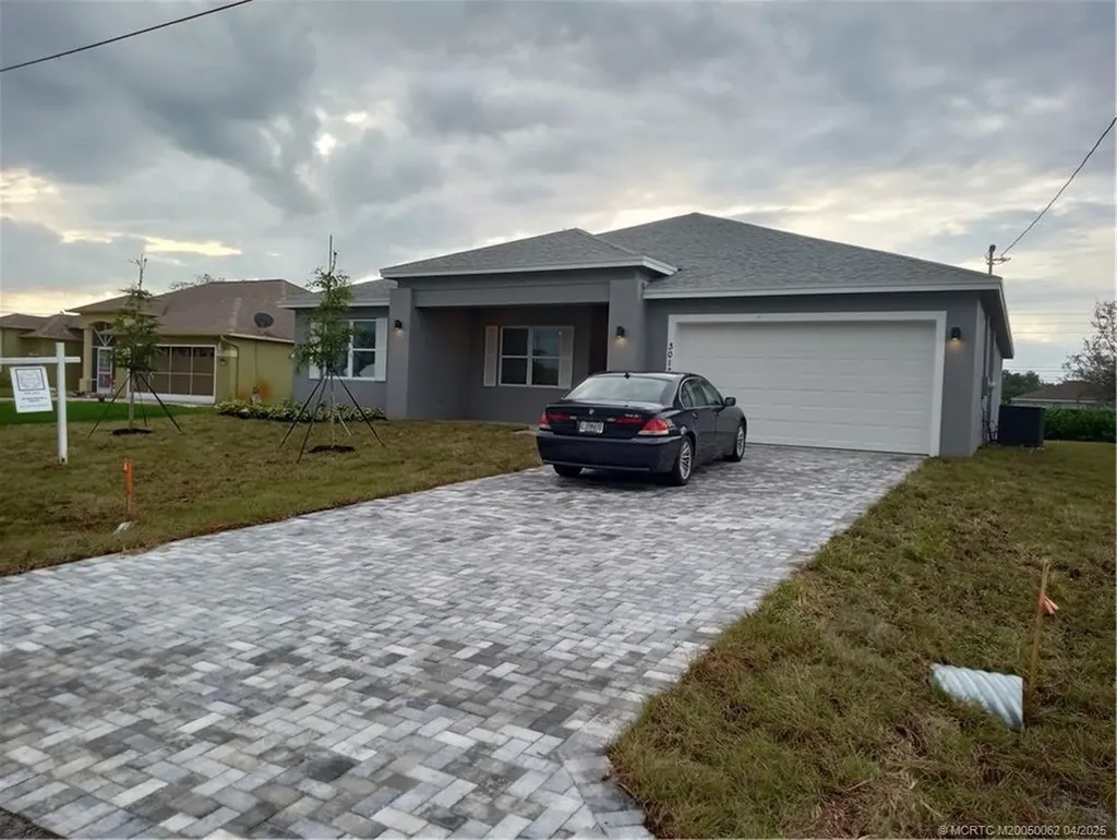 3013 SE Galt Circle Port Saint Lucie FL 34984