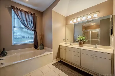 1945 SE Emerald Court Stuart FL 34997