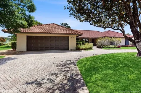 3563 SE Fairway E Stuart FL 34997