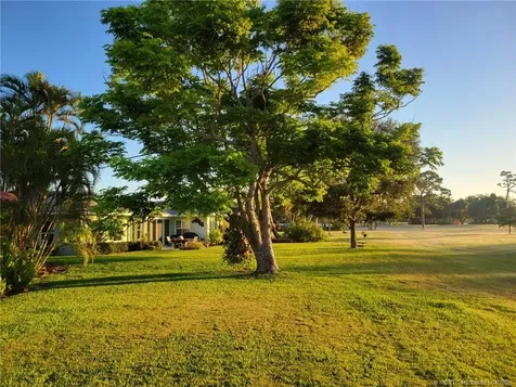 3563 SE Fairway E Stuart FL 34997
