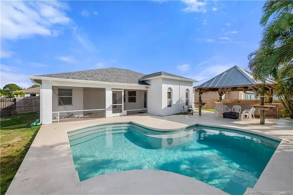 452 SW Baoy Avenue Port Saint Lucie FL 34953