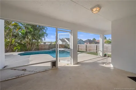 452 SW Baoy Avenue Port St Lucie FL 34953