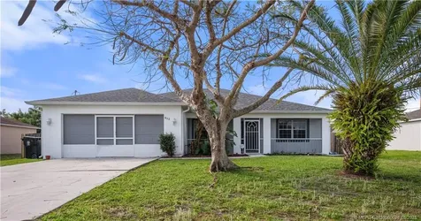 452 SW Baoy Avenue Port St Lucie FL 34953