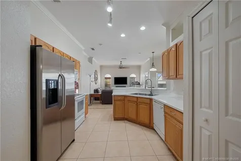 452 SW Baoy Avenue Port St Lucie FL 34953