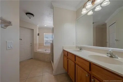 452 SW Baoy Avenue Port St Lucie FL 34953