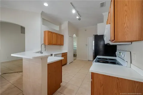 452 SW Baoy Avenue Port St Lucie FL 34953