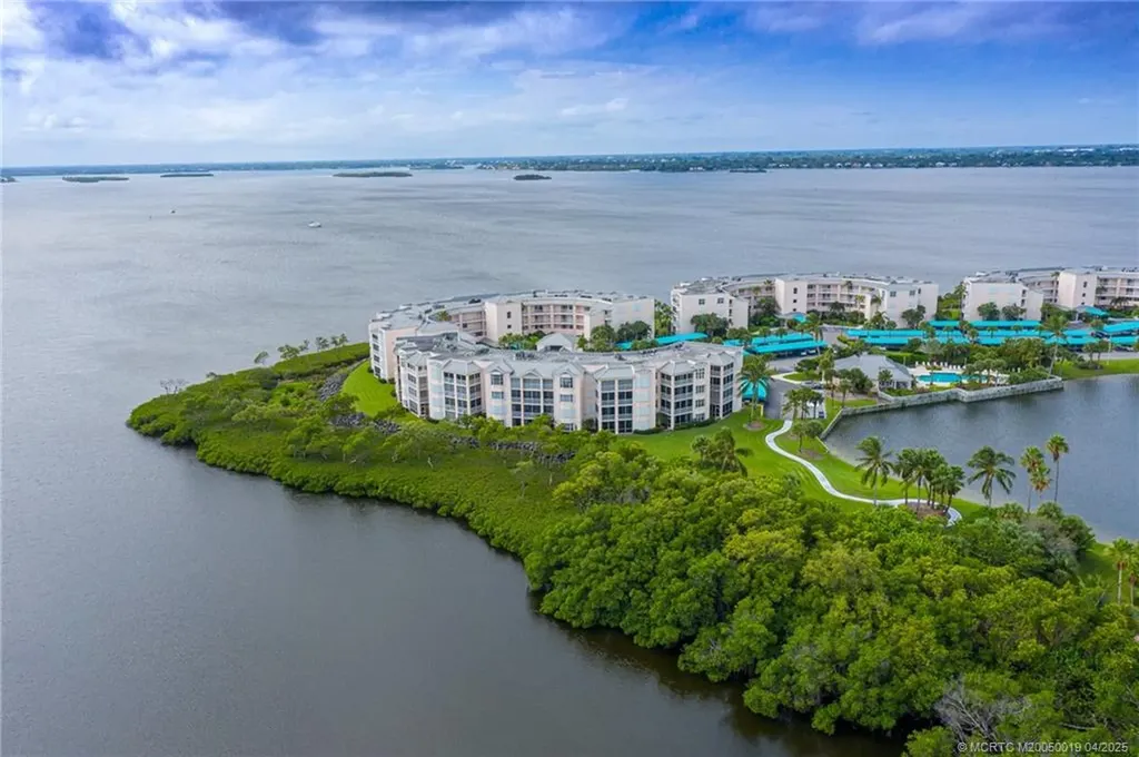 5750 NE Island Cove Way Stuart FL 34996