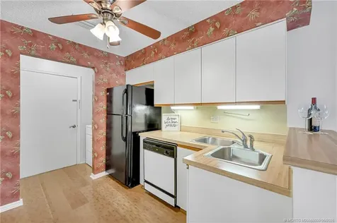 650 NE Wax Myrtle Way Jensen Beach FL 34957