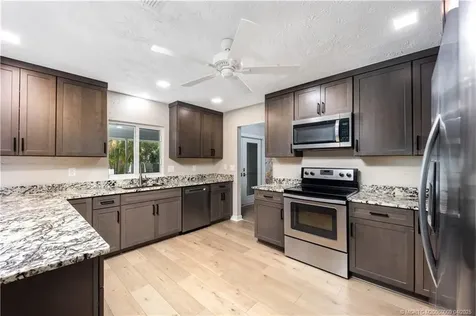 8475 SE Bayberry Terrace Hobe Sound FL 33455