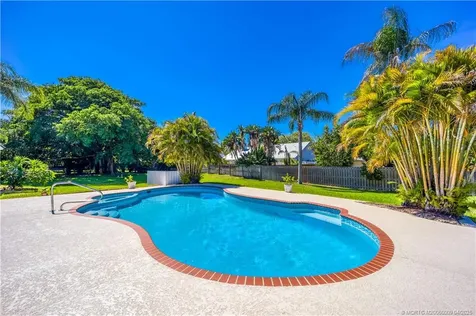 8475 SE Bayberry Terrace Hobe Sound FL 33455