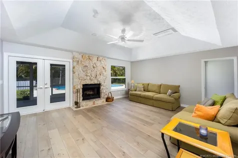 8475 SE Bayberry Terrace Hobe Sound FL 33455