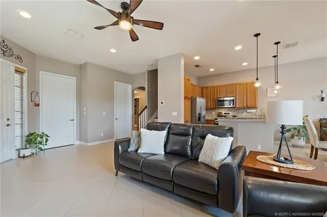 6135 NW Helmsdale Way Port Saint Lucie FL 34983