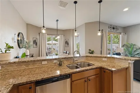 6135 NW Helmsdale Way Port Saint Lucie FL 34983