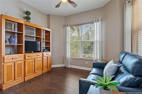 6135 NW Helmsdale Way Port Saint Lucie FL 34983