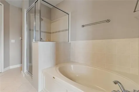 6135 NW Helmsdale Way Port Saint Lucie FL 34983