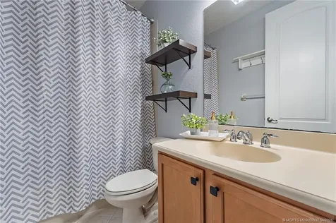 6135 NW Helmsdale Way Port Saint Lucie FL 34983