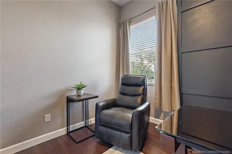 6135 NW Helmsdale Way Port Saint Lucie FL 34983