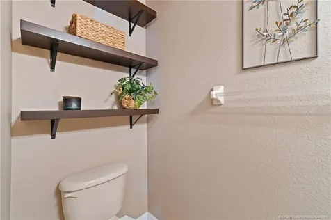 6135 NW Helmsdale Way Port Saint Lucie FL 34983