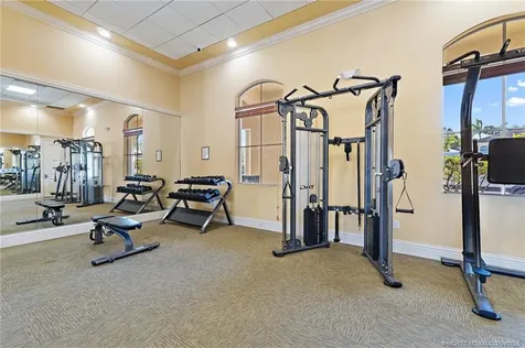 6135 NW Helmsdale Way Port Saint Lucie FL 34983