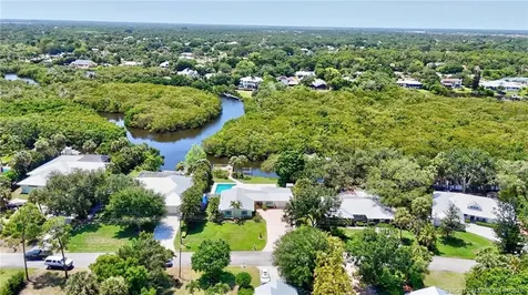 906 SW Magnolia Bluff Drive Palm City FL 34990