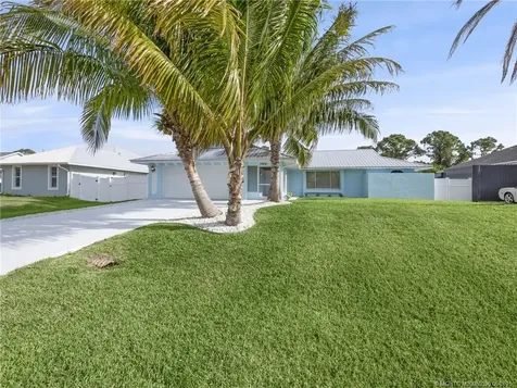 1409 SW Aachen Avenue Port St Lucie FL 34953