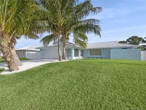 1409 SW Aachen Avenue Port St Lucie FL 34953