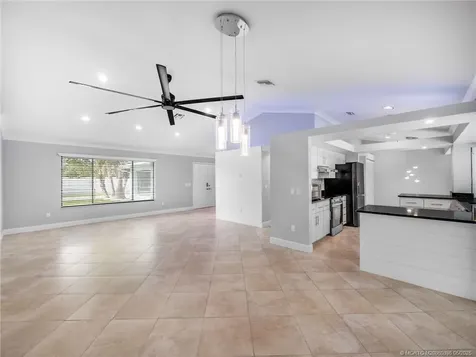 1409 SW Aachen Avenue Port St Lucie FL 34953