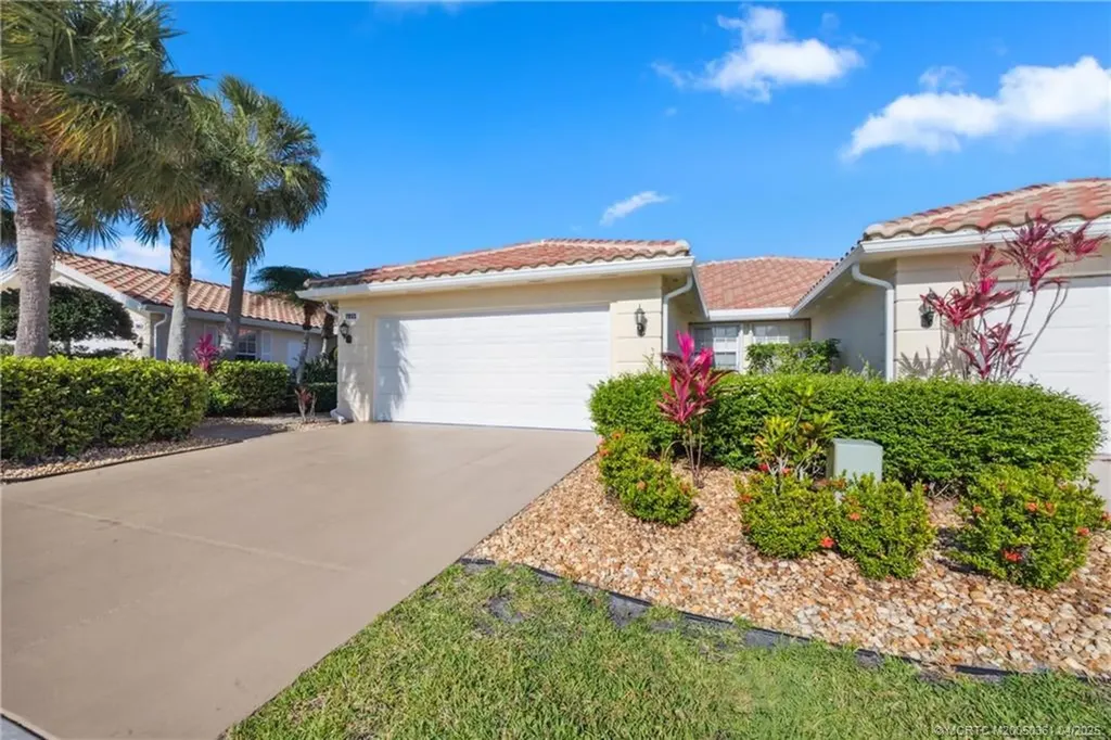 7855 SE Spicewood Circle Hobe Sound FL 33455