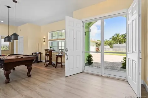 5264 SE Horseshoe Point Road Stuart FL 34997