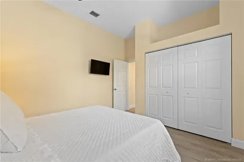 5264 SE Horseshoe Point Road Stuart FL 34997