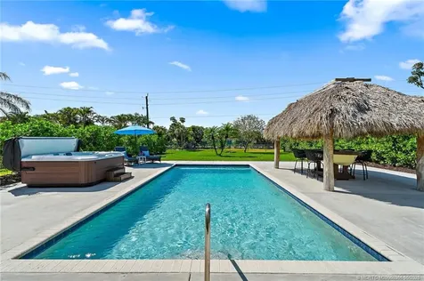 5264 SE Horseshoe Point Road Stuart FL 34997