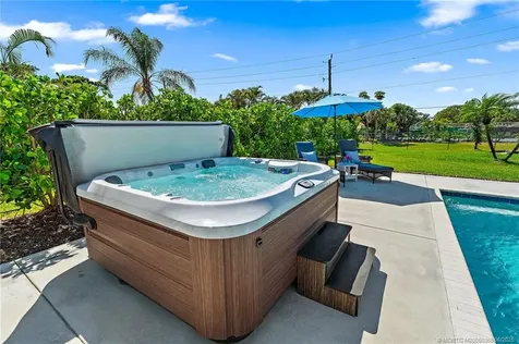 5264 SE Horseshoe Point Road Stuart FL 34997