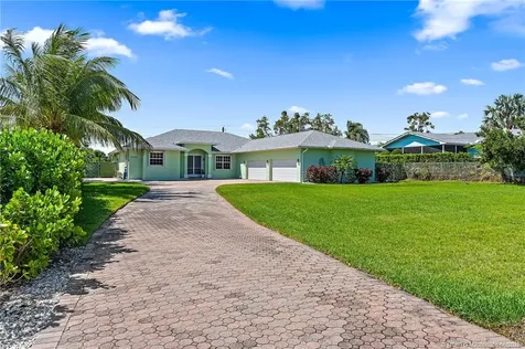 5264 SE Horseshoe Point Road Stuart FL 34997