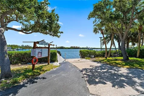 5264 SE Horseshoe Point Road Stuart FL 34997