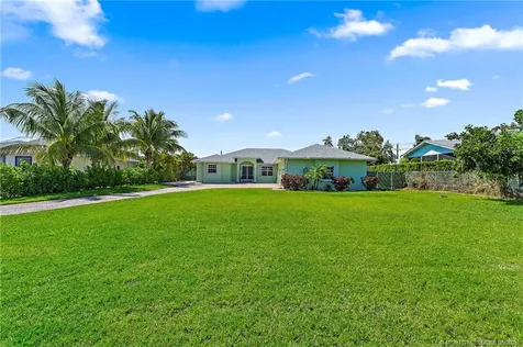 5264 SE Horseshoe Point Road Stuart FL 34997