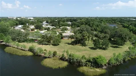 1792 SE Cascella Court Port Saint Lucie FL 34952