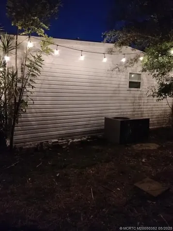 4225 1st Court Lantana FL 33462