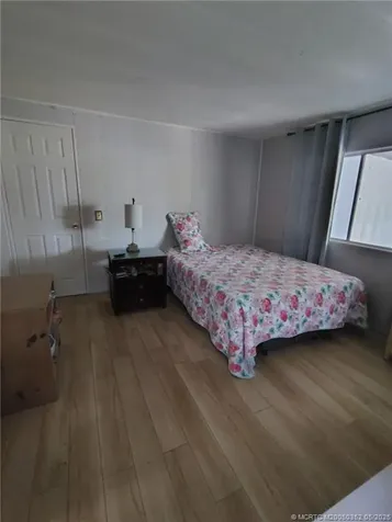 4225 1st Court Lantana FL 33462