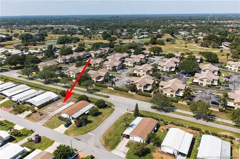 7456 SE Independence Avenue Hobe Sound FL 33455