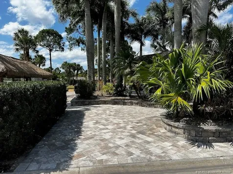 401 NW Chipshot Lane Port Saint Lucie FL 34986