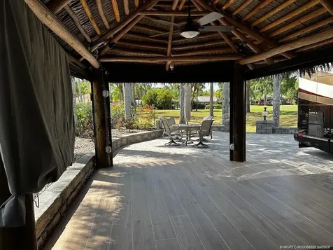 401 NW Chipshot Lane Port Saint Lucie FL 34986