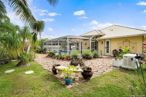 1433 SW Devera Avenue Port St Lucie FL 34953
