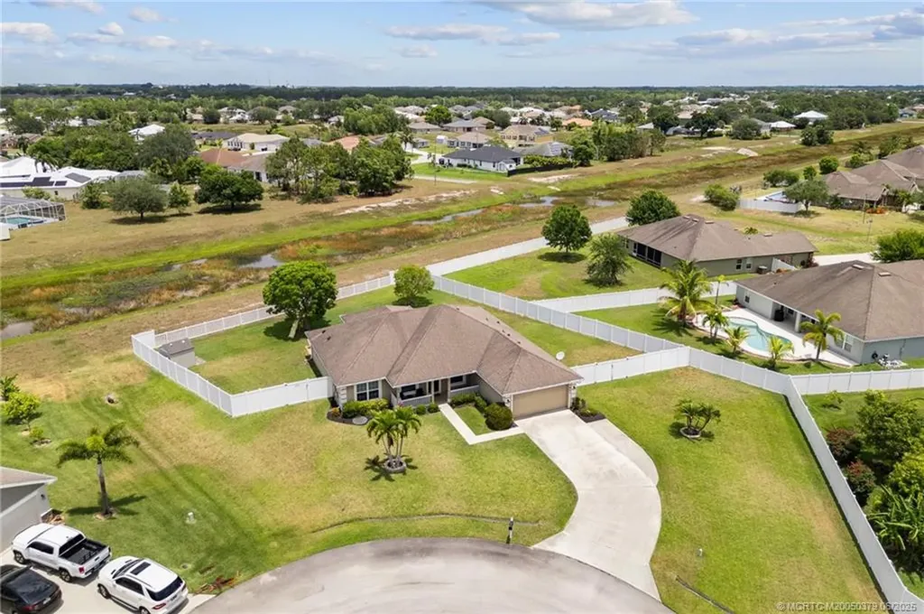 5863 NW Jannebo Court Port Saint Lucie FL 34986